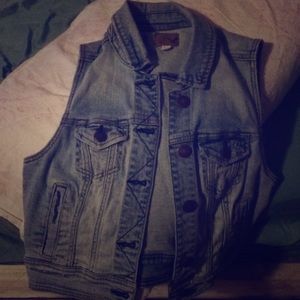 Vintage denim jacket light wash vest